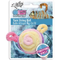 All For Paws. AFP Kattleksak Yarn String Ball. Kattleksak med garn och pingisboll.